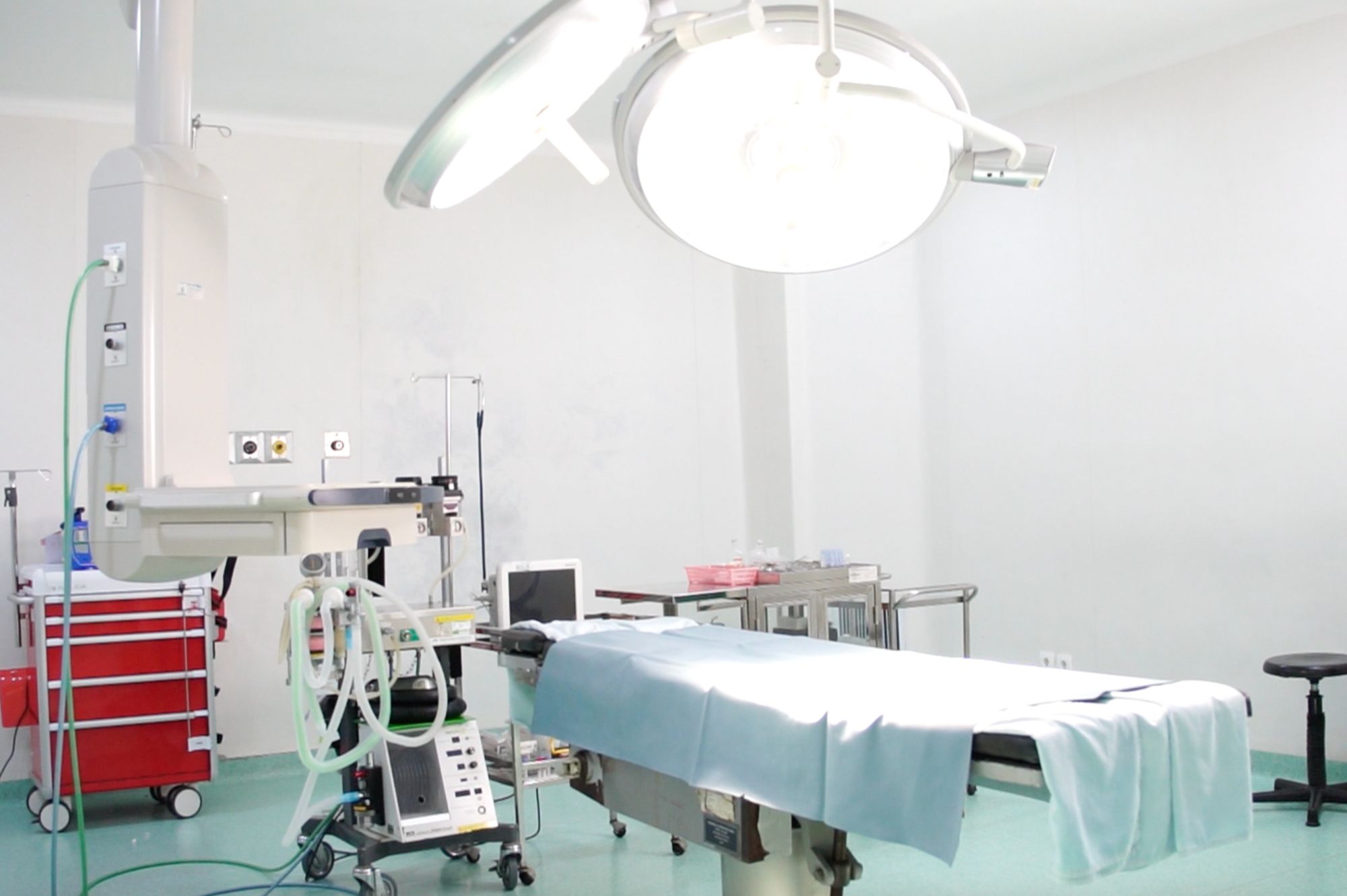 Kamar Operasi (Central Operating Theater)